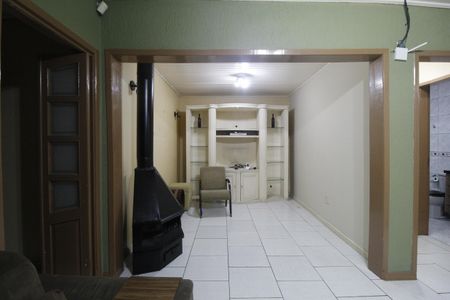 Sala de casa à venda com 3 quartos, 129m² em Rubem Berta, Porto Alegre