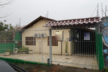 Casa à venda com 129m², 3 quartos e 3 vagasFachada/Placa