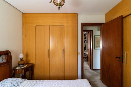 Apartamento à venda com 173m², 2 quartos e 3 vagasSuíte