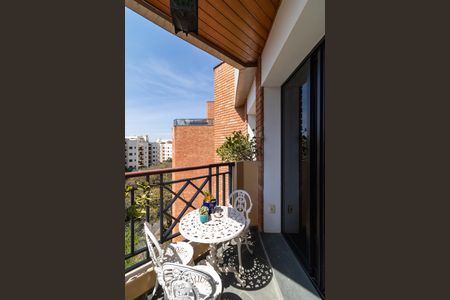 Apartamento à venda com 173m², 2 quartos e 3 vagasVaranda