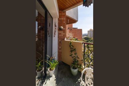 Apartamento à venda com 173m², 2 quartos e 3 vagasVaranda