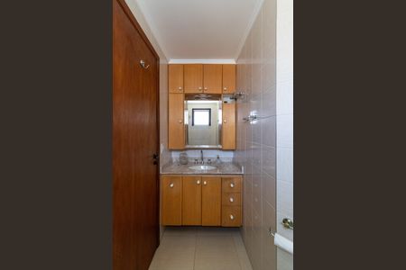Apartamento à venda com 173m², 2 quartos e 3 vagasBanheiro da Suíte