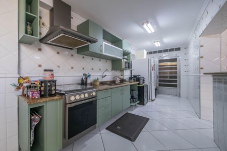 Casa para alugar com 190m², 3 quartos e 2 vagasCozinha