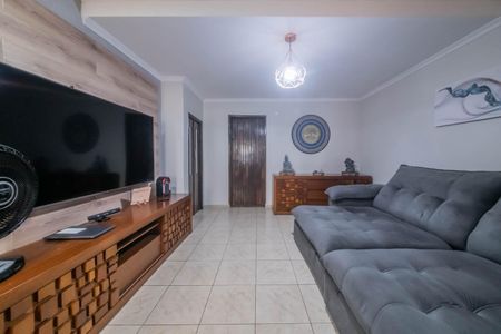 Casa para alugar com 190m², 3 quartos e 2 vagasSala