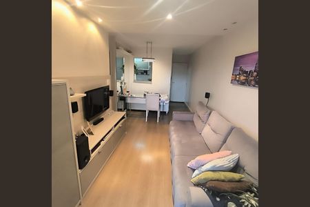 Foto 02 de apartamento à venda com 3 quartos, 70m² em Cambuci, São Paulo