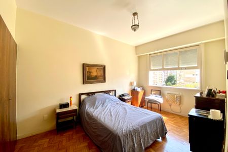 Apartamento à venda com 180m², 4 quartos e 1 vaga Apartamento à venda com 180m², 4 quartos e 1 vagaQuarto 4