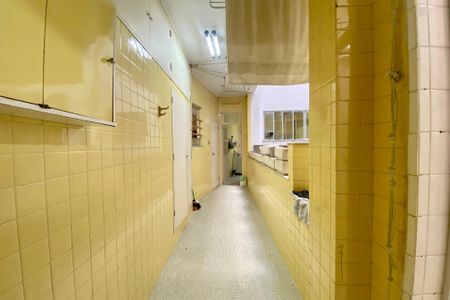 Apartamento à venda com 180m², 4 quartos e 1 vaga Apartamento à venda com 180m², 4 quartos e 1 vagaÁrea de Serviço