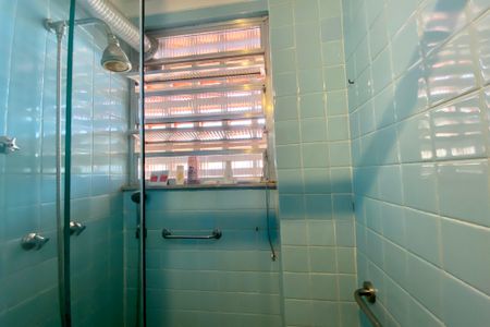 Apartamento à venda com 180m², 4 quartos e 1 vaga Apartamento à venda com 180m², 4 quartos e 1 vagaBanheiro 2