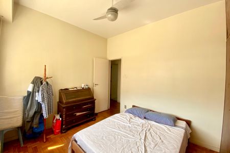 Apartamento à venda com 180m², 4 quartos e 1 vaga Apartamento à venda com 180m², 4 quartos e 1 vagaQuarto 3