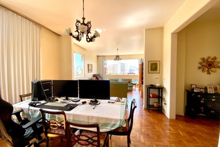 Apartamento à venda com 180m², 4 quartos e 1 vaga Apartamento à venda com 180m², 4 quartos e 1 vagaSala