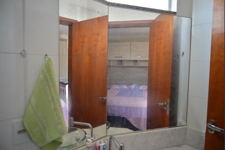 Apartamento à venda com 138m², 3 quartos e 2 vagasBanheiro da Suíte 3