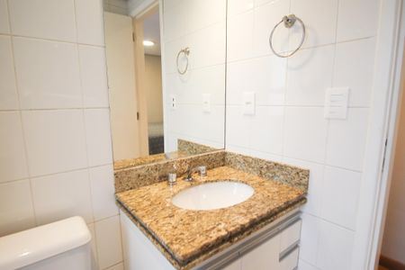 Apartamento para alugar com 65m², 1 quarto e 1 vaga Apartamento para alugar com 65m², 1 quarto e 1 vagaBanheiro de Suíte