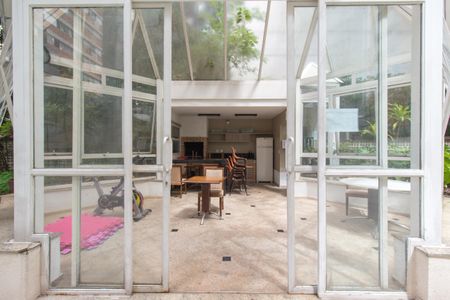 Apartamento para alugar com 65m², 1 quarto e 1 vaga Apartamento para alugar com 65m², 1 quarto e 1 vagaÁrea comum - Churrasqueira