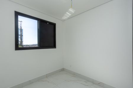 Apartamento à venda com 170m², 4 quartos e 2 vagasQuarto 2