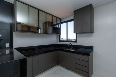 Apartamento à venda com 170m², 4 quartos e 2 vagasCozinha