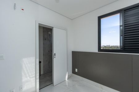 Apartamento à venda com 170m², 4 quartos e 2 vagasQuarto 3