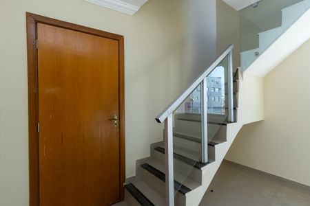Apartamento à venda com 130m², 3 quartos e 2 vagasEscada