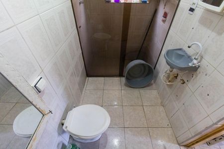 Casa à venda com 150m², 4 quartos e 2 vagas Casa à venda com 150m², 4 quartos e 2 vagasBanheiro