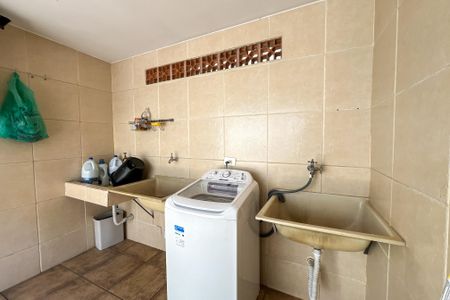 Casa à venda com 150m², 2 quartos e 1 vaga Casa à venda com 150m², 2 quartos e 1 vagaÁrea de Serviço