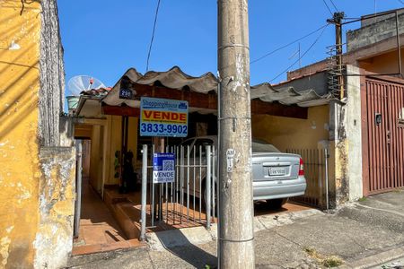 Casa à venda com 150m², 2 quartos e 1 vaga Casa à venda com 150m², 2 quartos e 1 vagaFachada - Placa