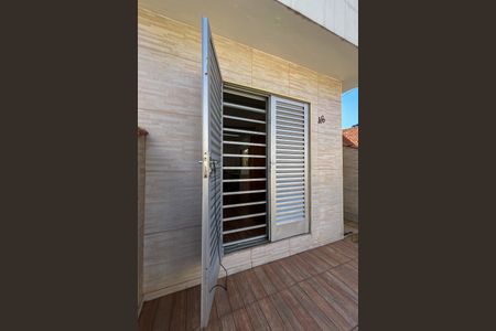 Casa à venda com 150m², 2 quartos e 1 vaga Casa à venda com 150m², 2 quartos e 1 vagaÁrea Externa