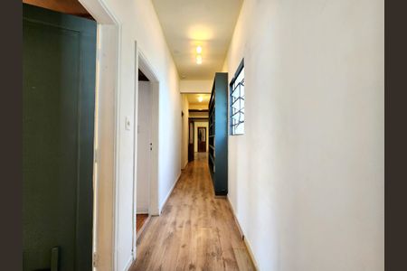 Corredor de apartamento à venda com 3 quartos, 237m² em Itaim Bibi, São Paulo