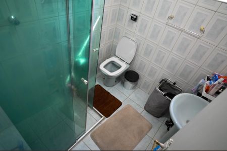 Casa à venda com 122m², 2 quartos e 1 vagaBanheiro 1