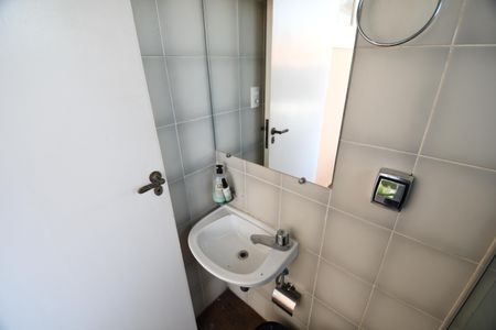 Casa à venda com 390m², 4 quartos e 4 vagasBanheiro de serviço 2