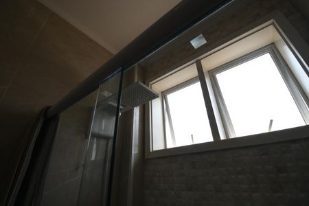 Casa à venda com 390m², 4 quartos e 4 vagasBanheiro da Suíte 1