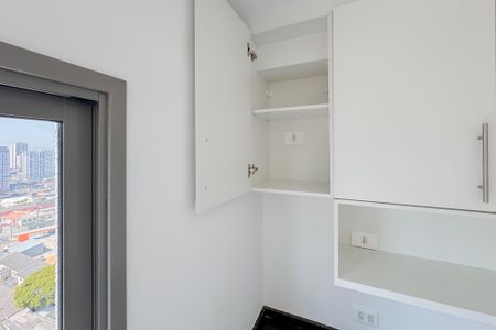 Studio à venda com 26m², 1 quarto e sem vaga Studio à venda com 26m², 1 quarto e sem vagaCozinha - Armários