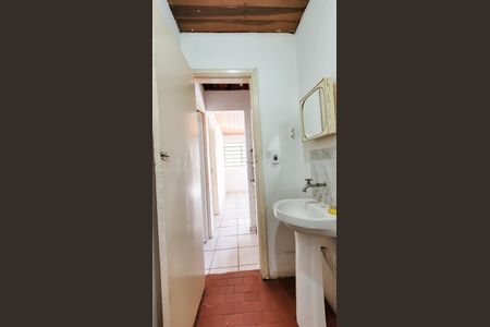 Casa à venda com 135m², 2 quartos e 2 vagasBanheiro Social