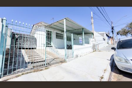 Casa à venda com 135m², 2 quartos e 2 vagasFachada