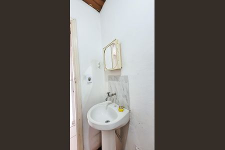 Casa à venda com 135m², 2 quartos e 2 vagasBanheiro Social
