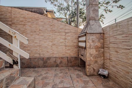 Casa à venda com 63m², 2 quartos e 1 vaga Casa à venda com 63m², 2 quartos e 1 vagaChurrasqueira