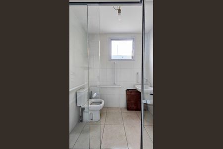 Banheiro de apartamento para alugar com 1 quarto, 35m² em Socorro, São Paulo