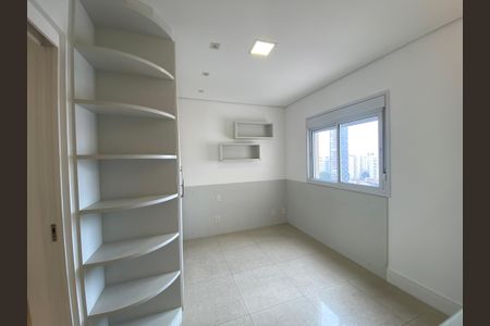 Apartamento à venda com 200m², 3 quartos e 4 vagasSuíte 3