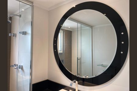 Apartamento à venda com 200m², 3 quartos e 4 vagasBanheiro da Suíte 1