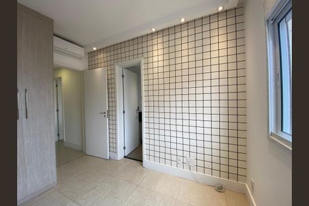 Apartamento à venda com 200m², 3 quartos e 4 vagasSuíte 2