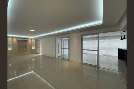 Apartamento à venda com 200m², 3 quartos e 4 vagasSala