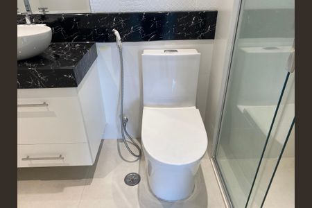 Apartamento à venda com 200m², 3 quartos e 4 vagasBanheiro da Suíte 3