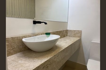 Apartamento à venda com 200m², 3 quartos e 4 vagasLavabo