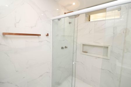 Apartamento à venda com 98m², 3 quartos e sem vagaBanheiro do Quarto