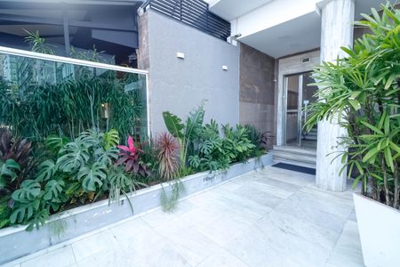 Apartamento à venda com 98m², 3 quartos e sem vagaÁrea comum