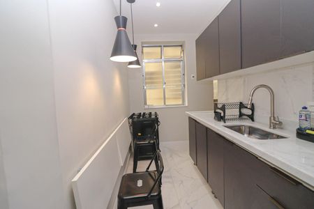 Apartamento à venda com 98m², 3 quartos e sem vagaCozinha