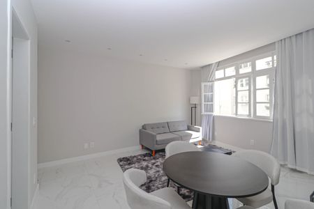 Apartamento à venda com 98m², 3 quartos e sem vagaSala