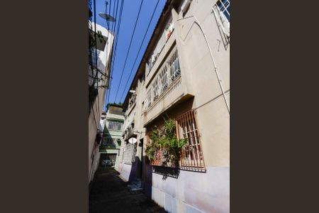 Apartamento à venda com 69m², 2 quartos e sem vaga Apartamento à venda com 69m², 2 quartos e sem vagaFachada