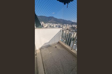 Apartamento à venda com 110m², 3 quartos e 2 vagasVaranda