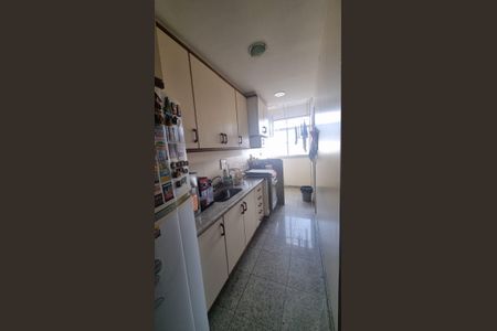 Apartamento à venda com 110m², 3 quartos e 2 vagasCozinha e Área de Serviço