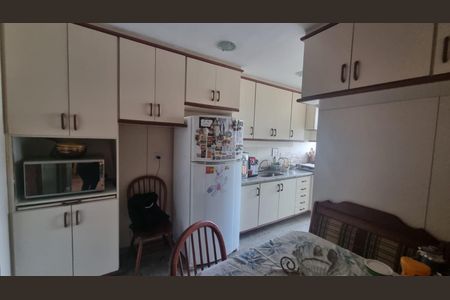 Apartamento à venda com 110m², 3 quartos e 2 vagasCozinha e Área de Serviço