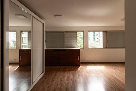 Suíte de apartamento para alugar com 2 quartos, 130m² em Perdizes, São Paulo